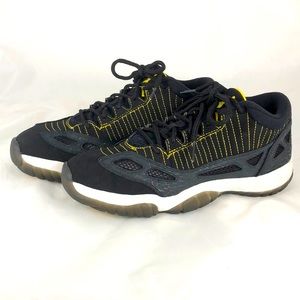 Nike Air Jordan 11 Retro Black Zest 6.5 Youth